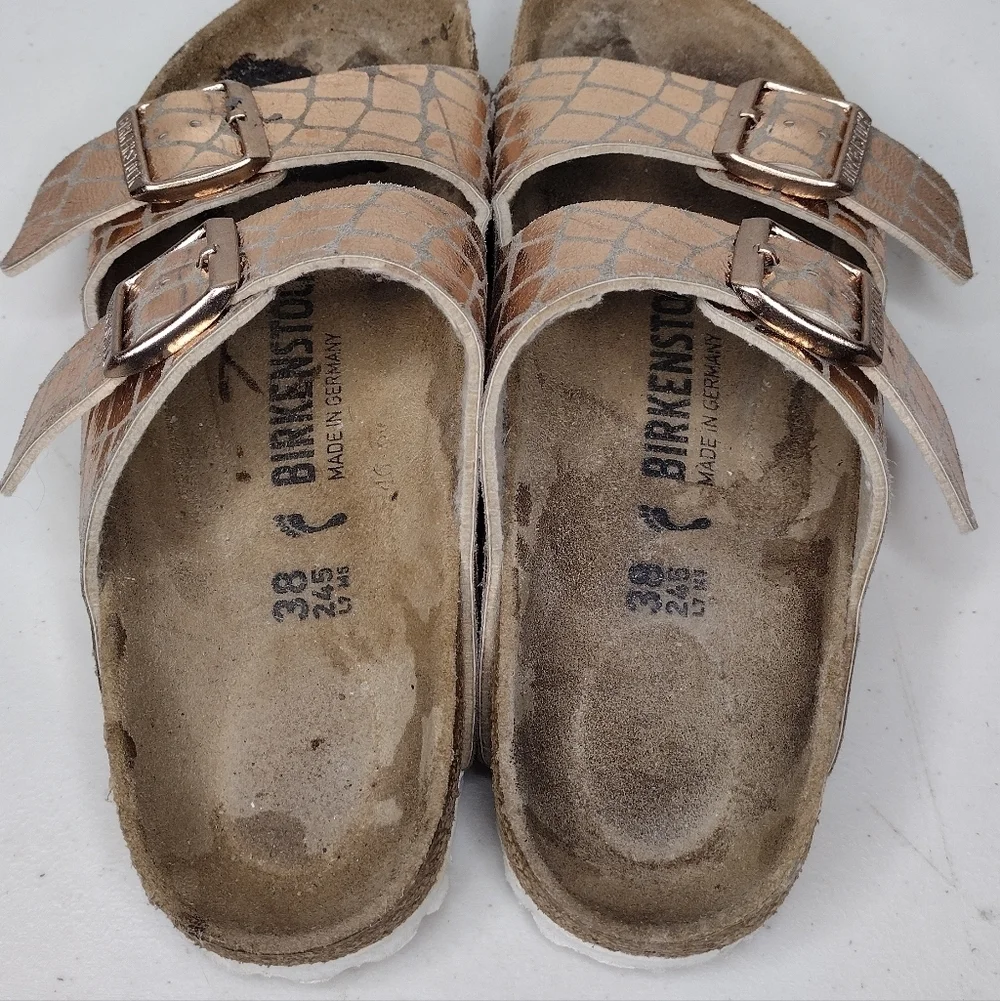 Birkenstock Arizona Metallic Rose Gold Croc-Embossed Sandals Sz 7